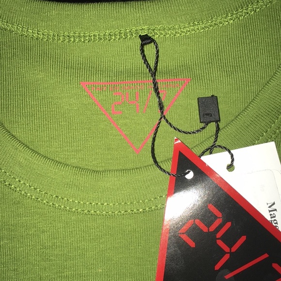 24/7 tee - Picture 2 of 3